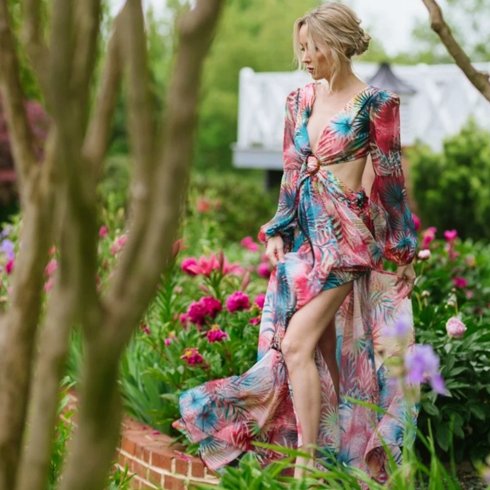 SUKI SO elegant tropical palm print gown. Open front, sz M (8-10). Worn once!